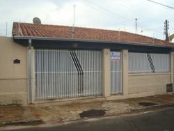 #643 - Casa para Venda em Piraju - SP - 2