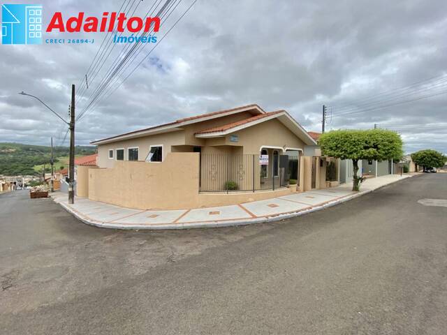 Casa para Venda em Piraju - 2