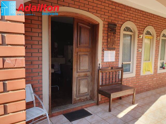 #1564 - Casa para Venda em Piraju - SP - 2