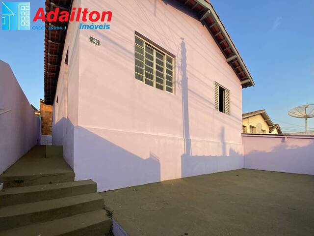 #1602 - Casa para Venda em Piraju - SP - 2
