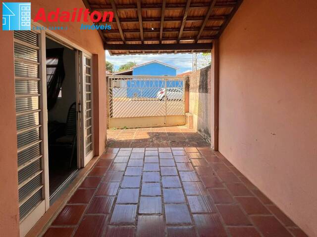 #1724 - Casa para Venda em Piraju - SP - 3