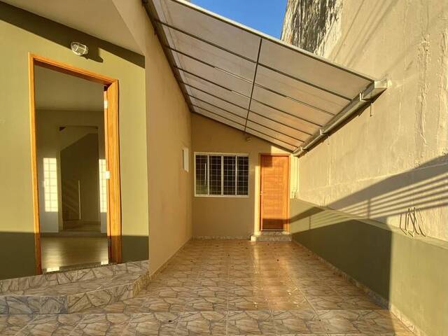 #1683 - Casa para Locação em Piraju - SP - 2