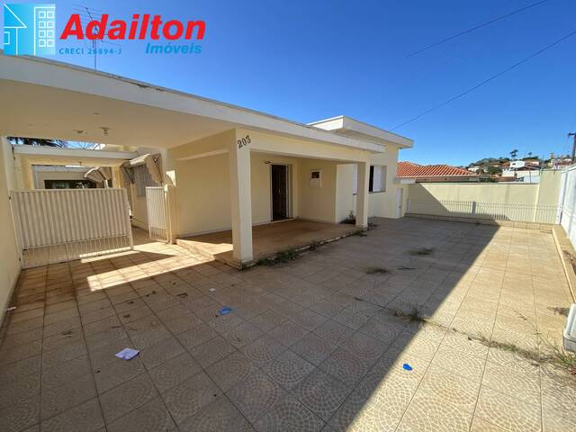 Casa para Venda em Piraju - 2