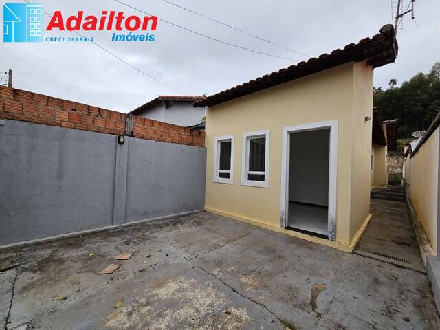 #1318 - Casa para Venda em Piraju - SP - 2