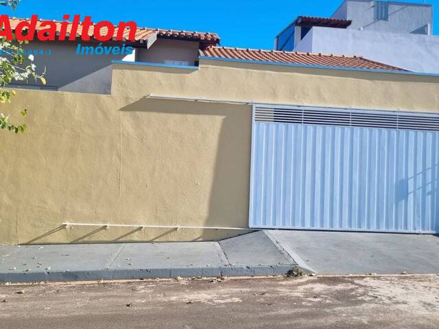 #1759 - Casa para Venda em Piraju - SP - 2