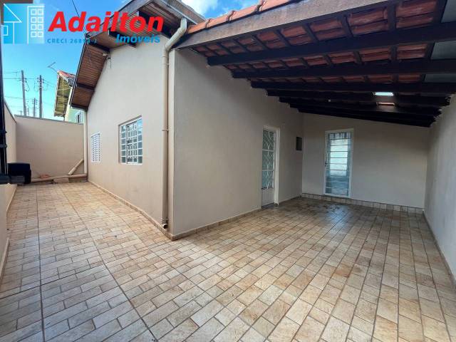 #1870 - Casa para Locação em Piraju - SP - 2