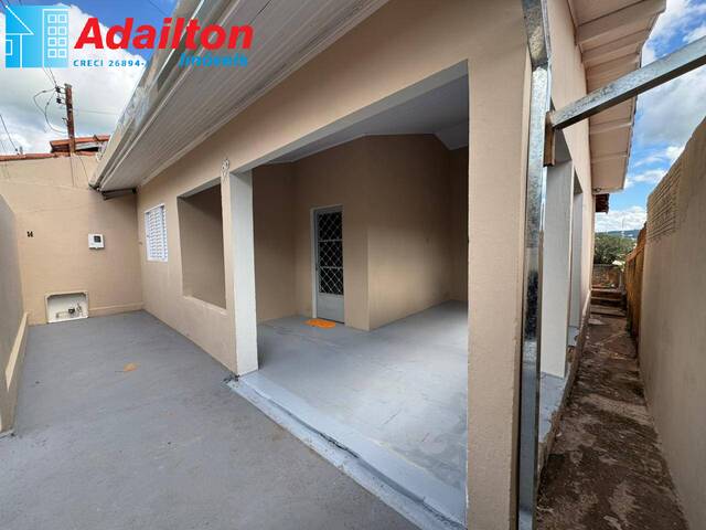 #1877 - Casa para Locação em Piraju - SP - 2