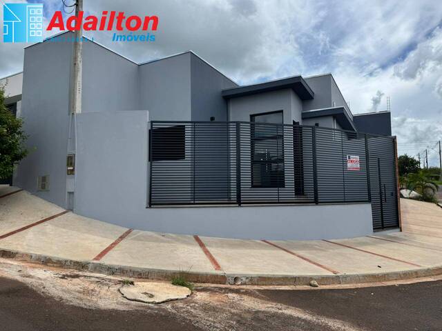 #1879 - Casa para Locação em Piraju - SP - 2