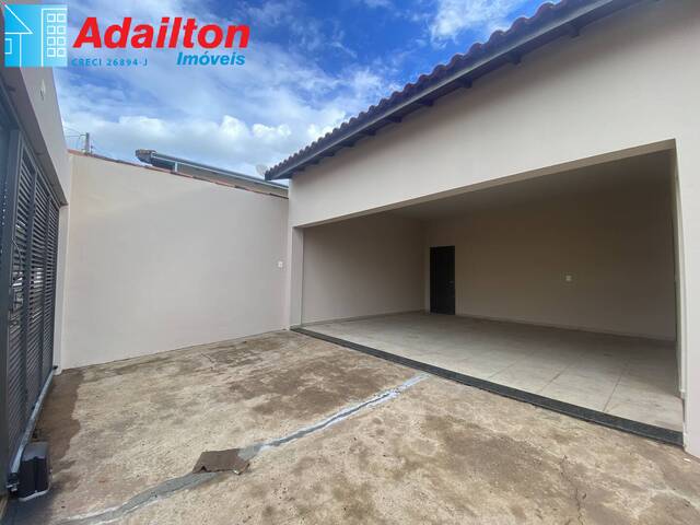 #1884 - Casa para Locação em Piraju - SP - 2