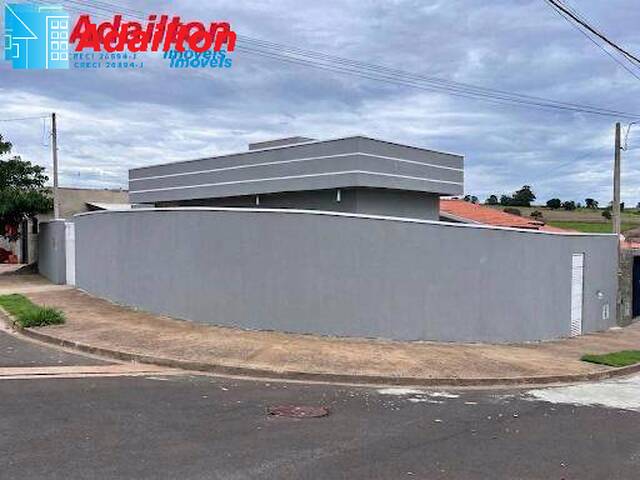 #1697 - Casa para Venda em Piraju - SP