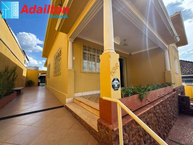 Casa para Venda em Piraju - 2
