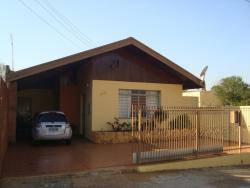 #203 - Casa para Venda em Piraju - SP - 2