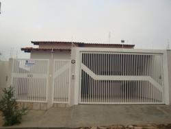 Casa para Venda em Piraju - 1