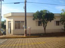 #460 - Casa para Venda em Piraju - SP - 2